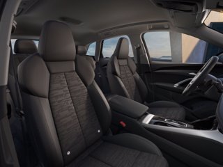 AUDI Q5 TFSI 150 kW mHEV+ S tronic quattro S line edition 6