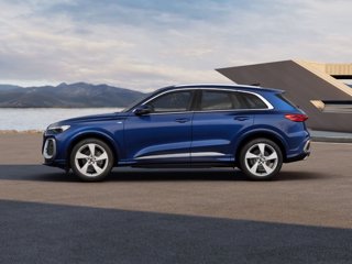 AUDI Q5 TDi 150 kW mHEV+ S tronic quattro S line edition 1