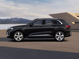 AUDI Q5 TDi 150 kW mHEV+ S tronic quattro S line edition 1