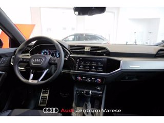 AUDI Q3 35 2.0 tdi identity black s-tronic 7