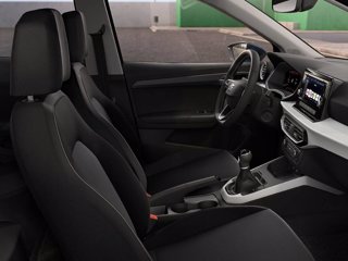 SEAT Arona 1.0 EcoTSI Black Edition 4